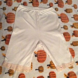 Cuddl Duds Small under shorts.